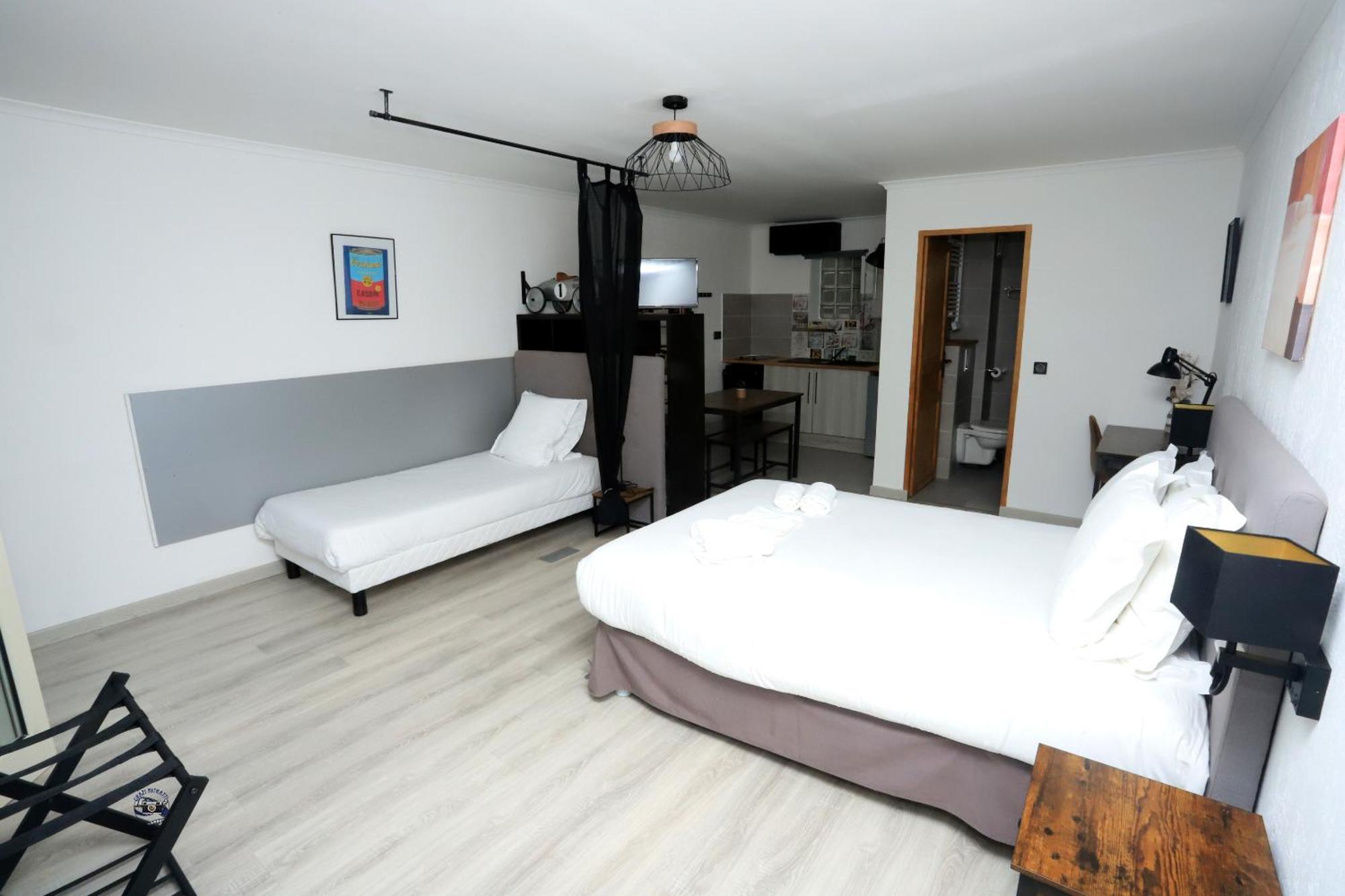 Apparts' Hotel Casa Di A Restonica Corte  Bagian luar foto